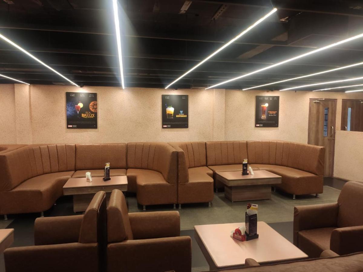 Zip By Spree Hotels Surabi International ヴェールール エクステリア 写真