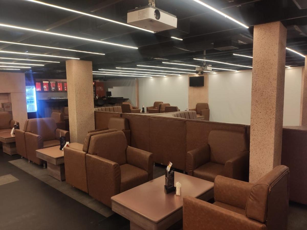 Zip By Spree Hotels Surabi International ヴェールール エクステリア 写真
